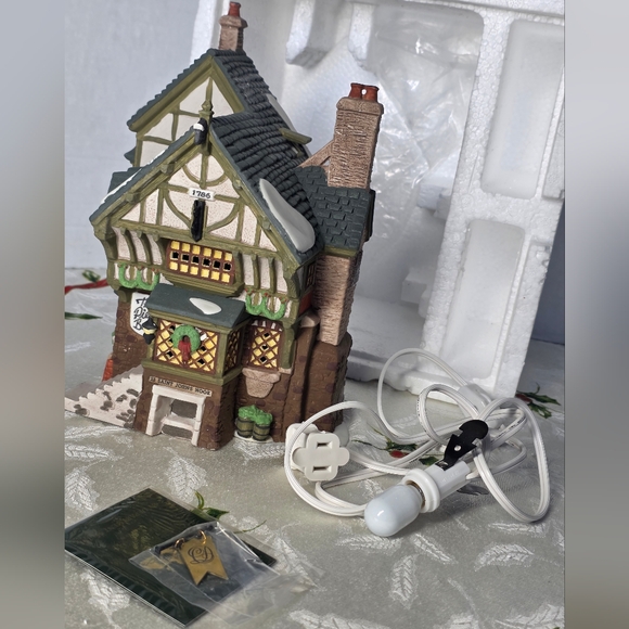 Department 56 Other - Department 56 The Pied Bull Inn 2nd Edition 1993 Like New